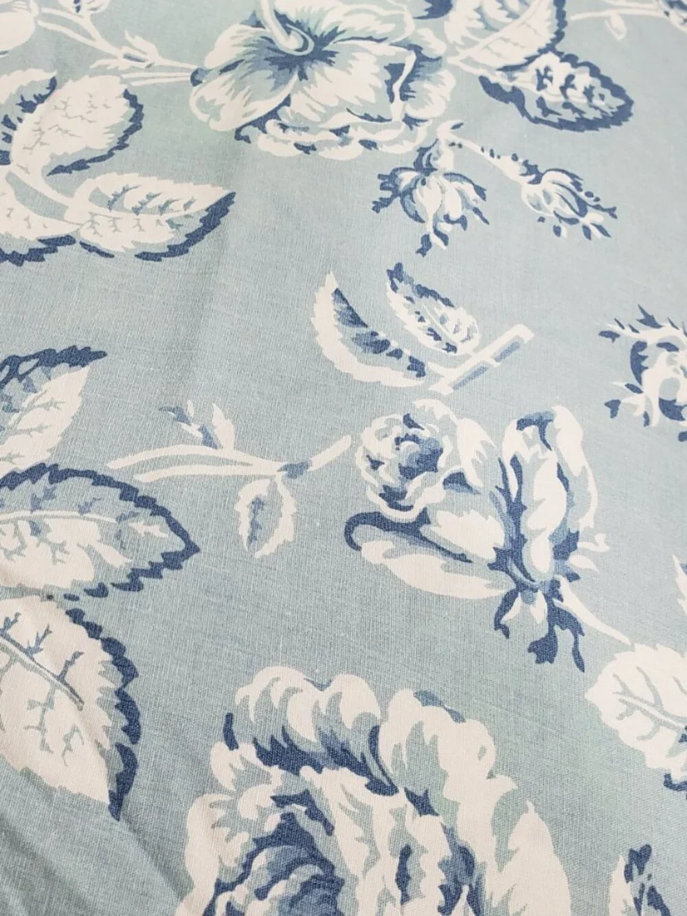 Ralph Lauren  Meadowland  Blue White Floral Roses  King Duvet